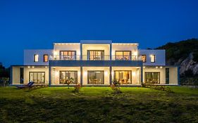 Villa Miranda Roshi